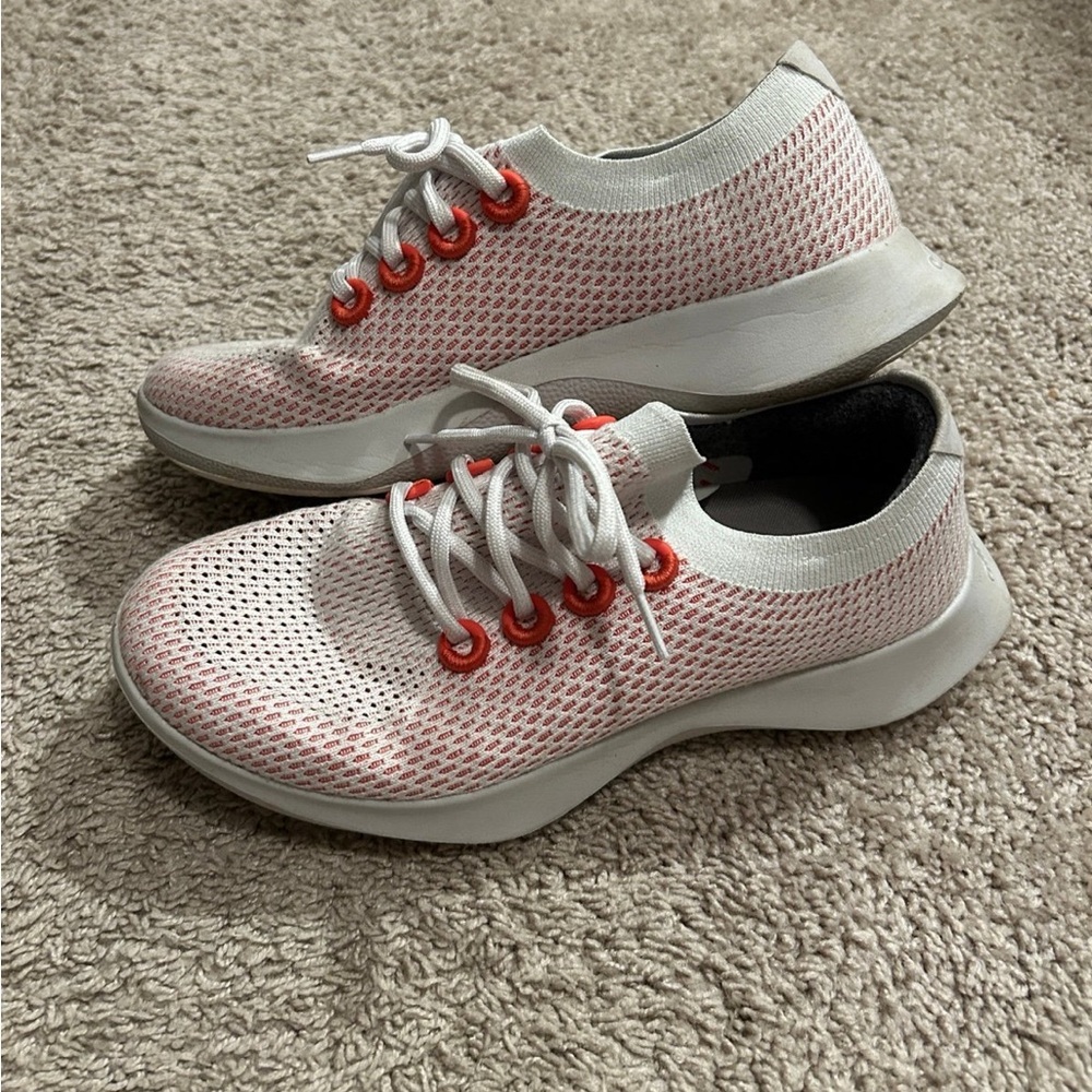 Allbirds Tree Dasher show
